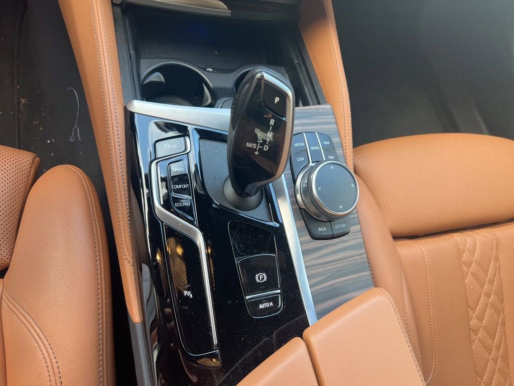 Used 2023 BMW 530i w/ M Sport Package image 16