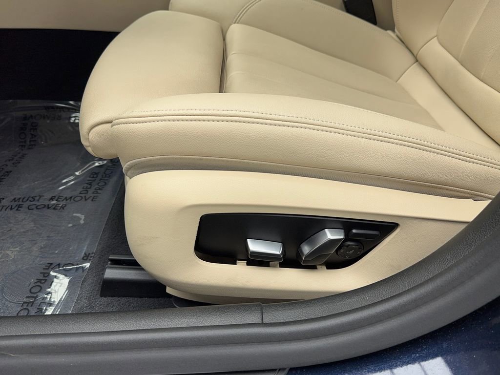 Used 2019 BMW 530i xDrive w/ Convenience Package image 12