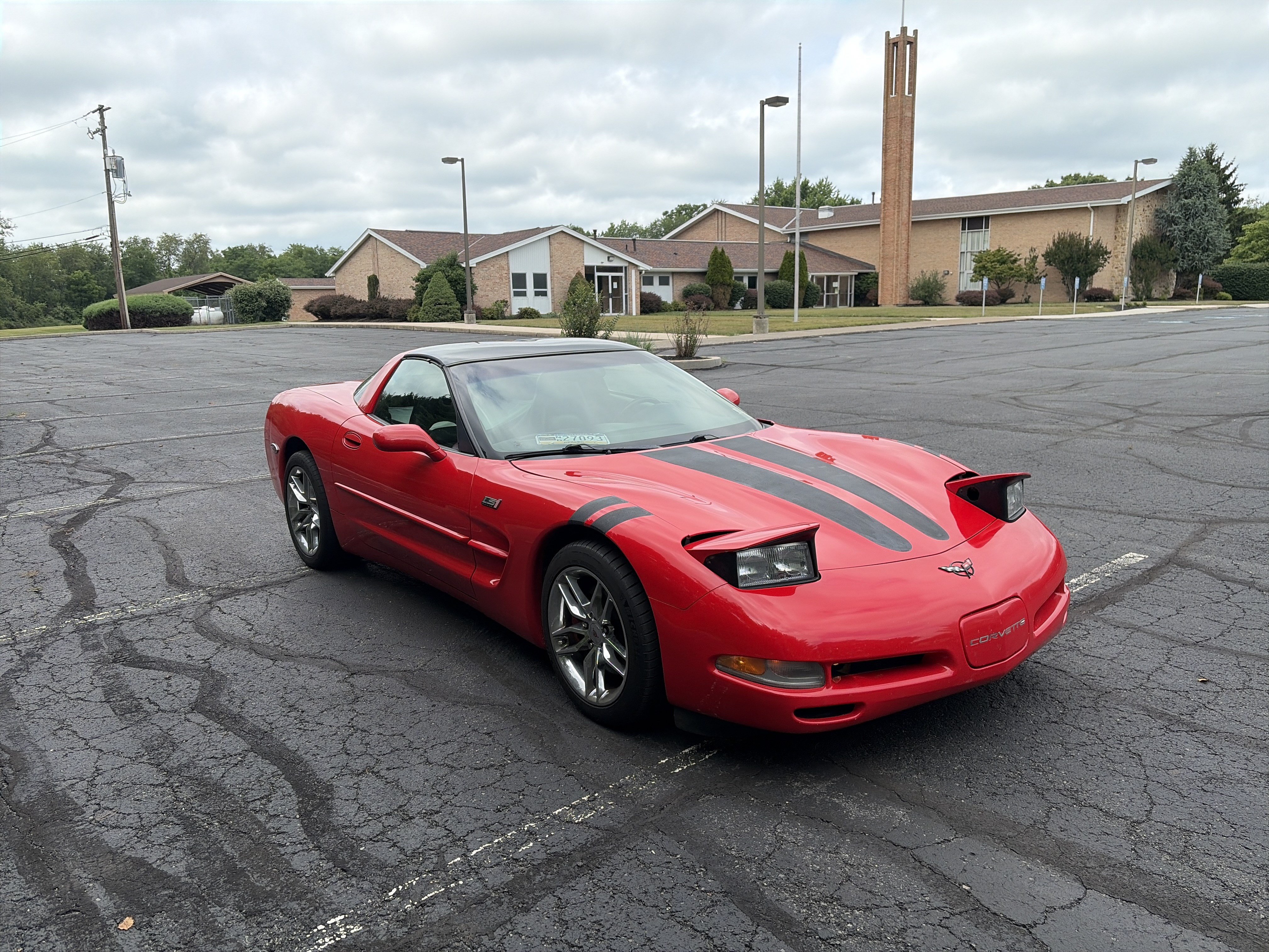 Used 2001 Chevrolet Corvette Coupe w/ Preferred Equipment Group1 RWD image 3