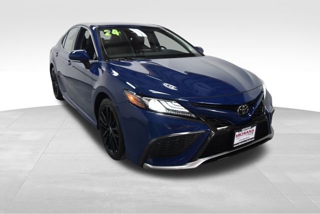 Used 2024 Toyota Camry XSE image 4