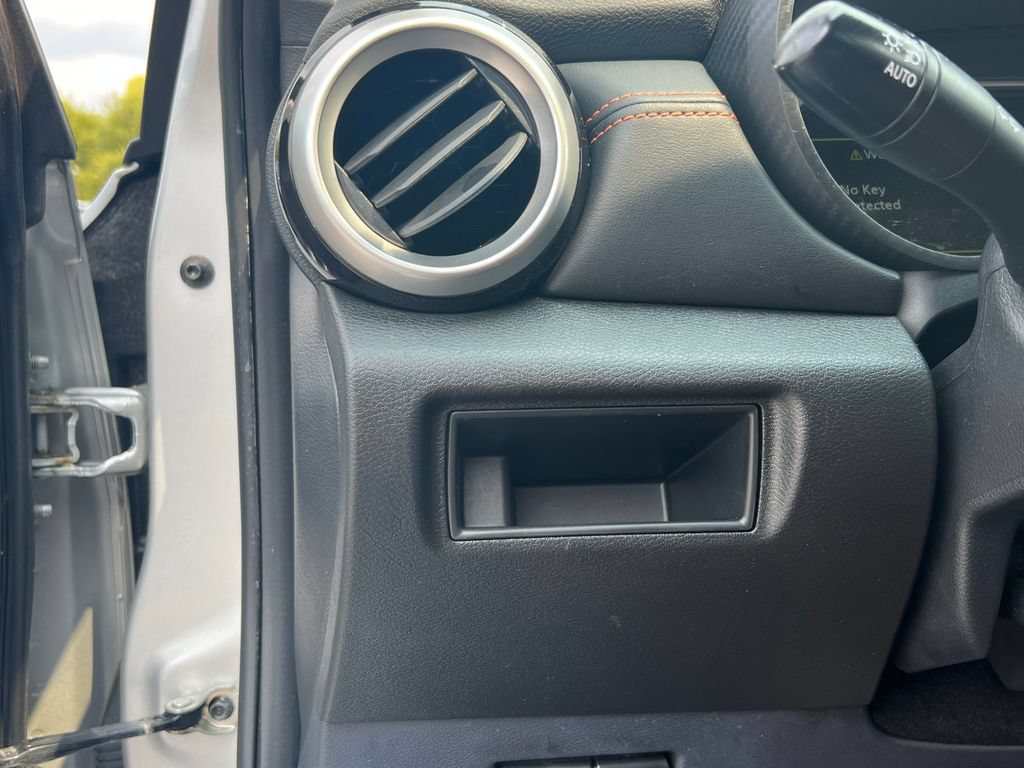 Used 2021 Nissan Versa SR w/ Electronics Package FWD image 20