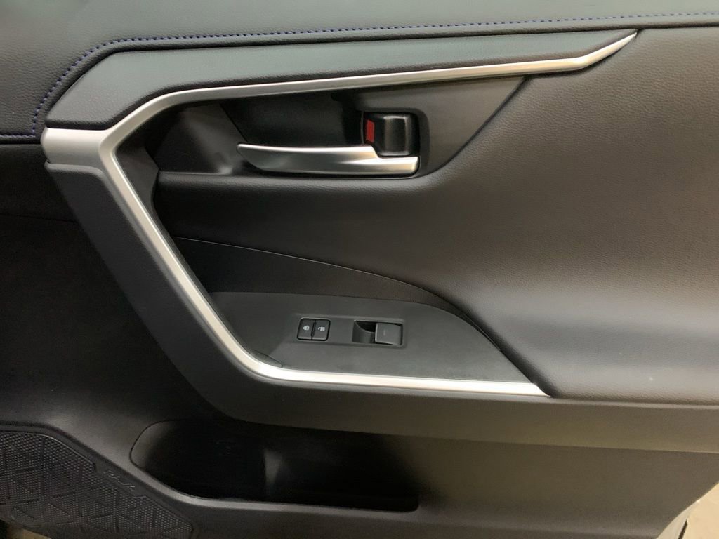 New 2025 Toyota RAV4 XSE image 19