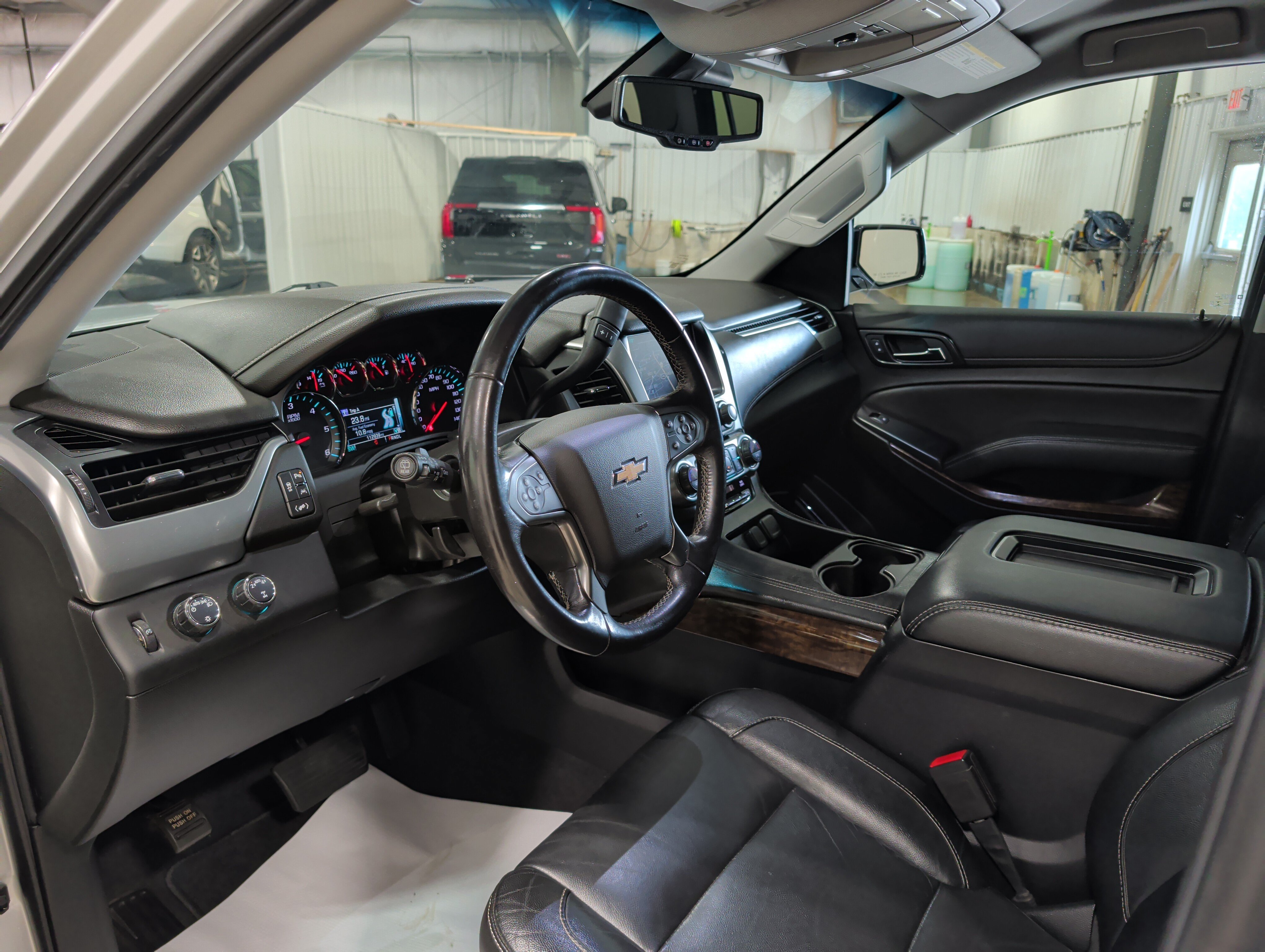 Used 2020 Chevrolet Tahoe LT AWD/4WD image 15