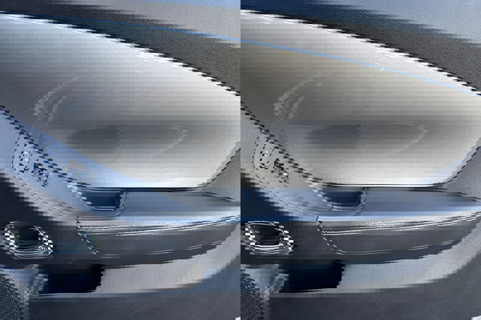 Used 2013 Chevrolet Camaro SS image 17