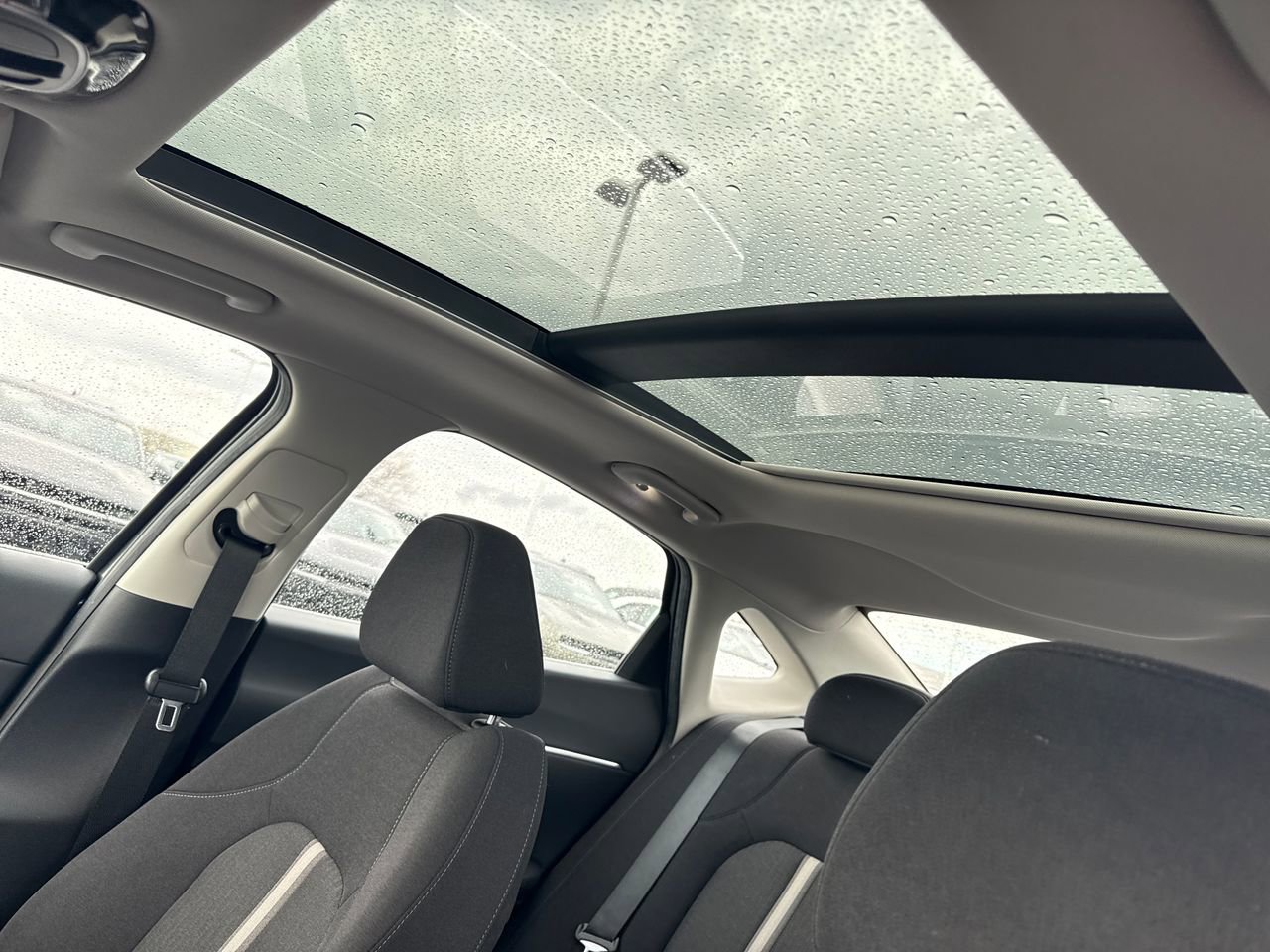 Used 2022 Hyundai Sonata SEL w/ Convenience Package image 11