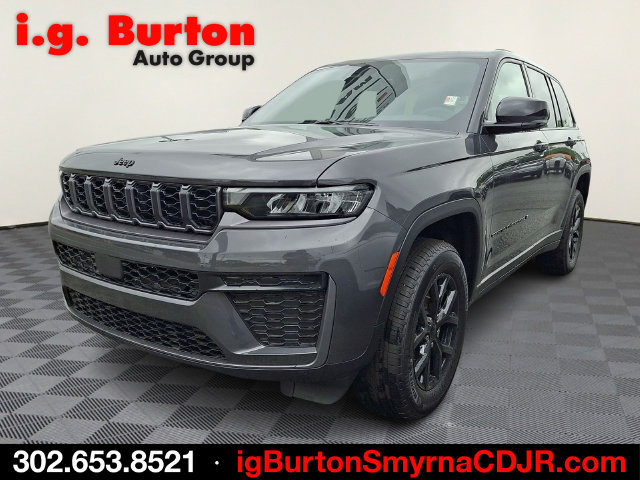 New 2026 Jeep Grand Cherokee Altitude AWD/4WD image 3