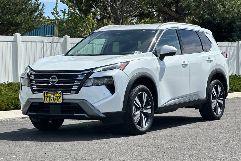 Used 2026 Nissan Rogue SL image 8