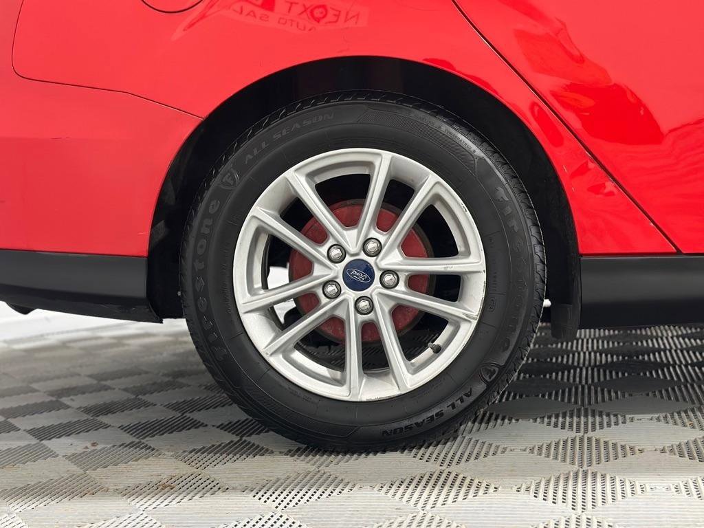 Used 2015 Ford Focus SE FWD image 33