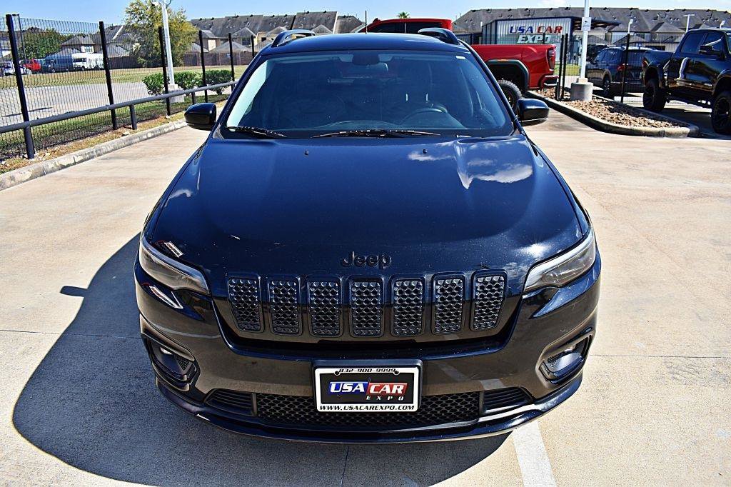 Used 2019 Jeep Cherokee Latitude Plus FWD image 12