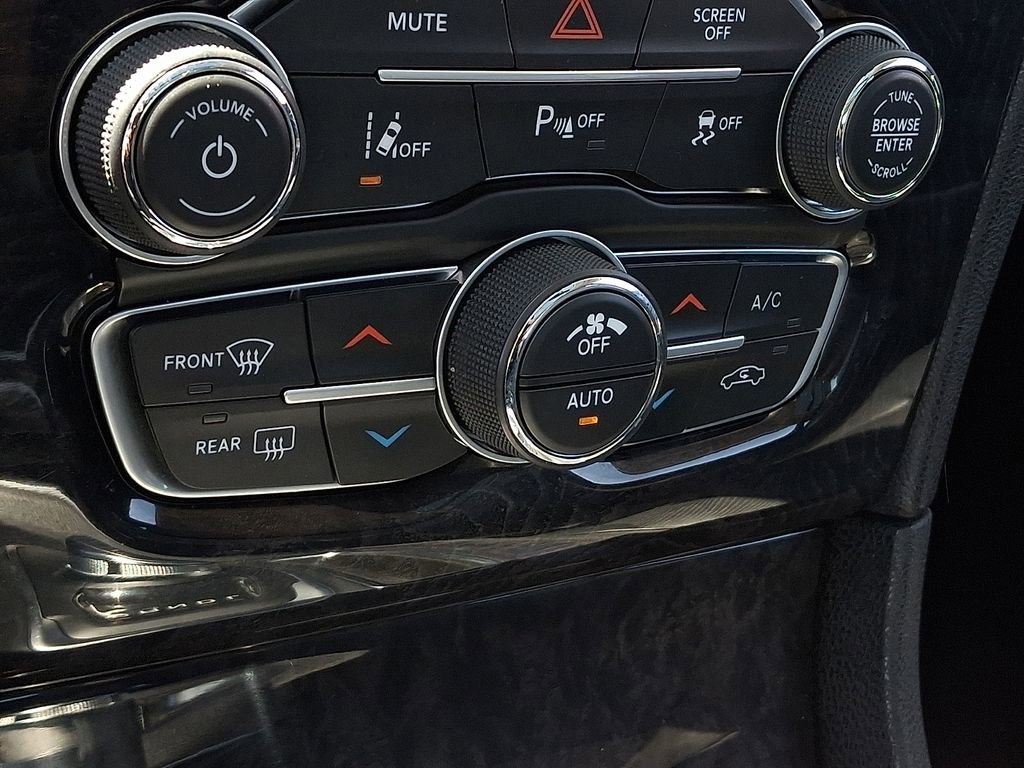 Used 2023 Chrysler 300 Touring L w/ Popular Equipment Group image 16