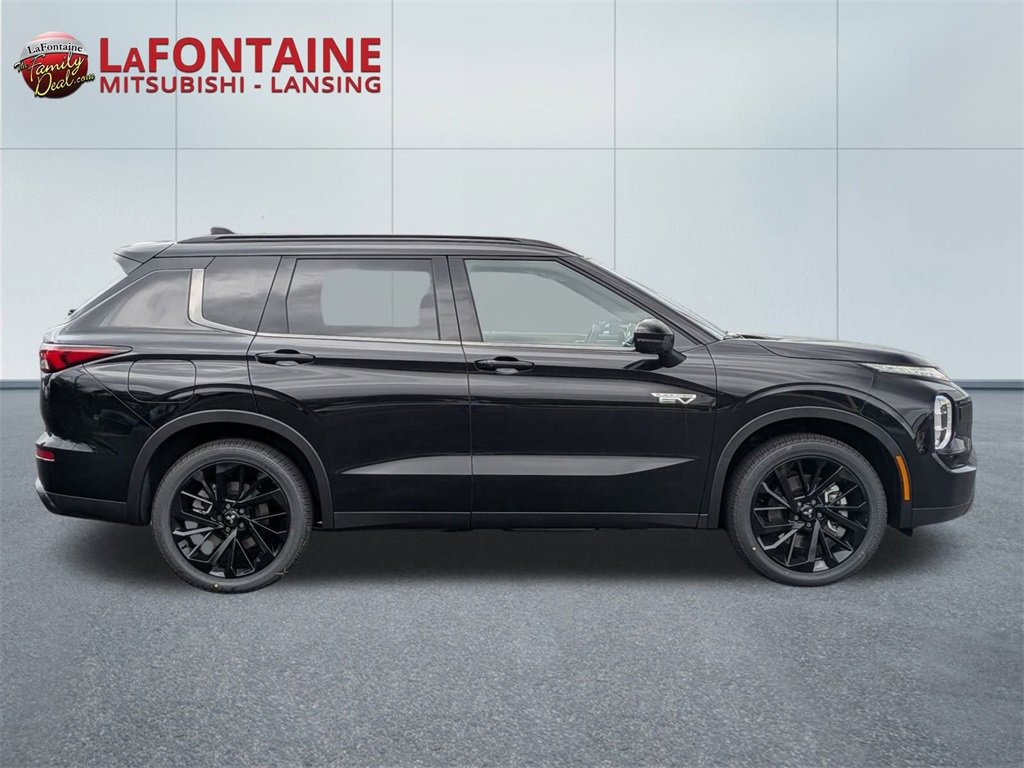 New 2025 Mitsubishi Outlander SEL Black Edition image 6