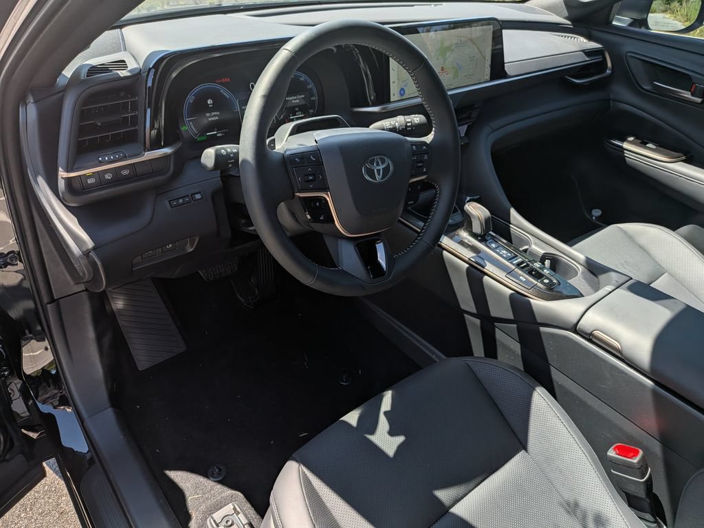 Used 2026 Toyota Crown Signia w/ Advanced Technology Package AWD/4WD image 13