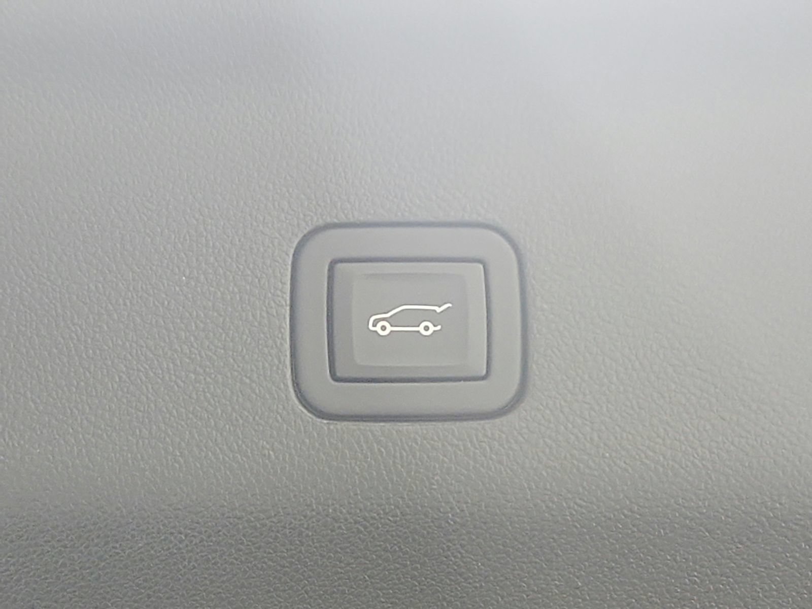 Used 2023 GMC Yukon XL Denali RWD image 59