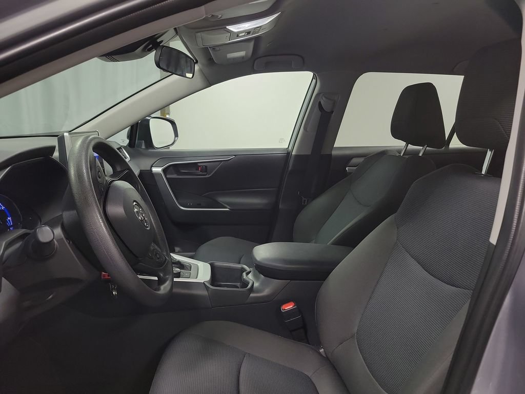 Used 2025 Toyota RAV4 LE AWD/4WD image 12