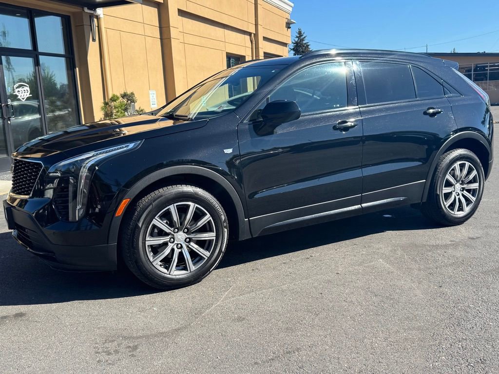 Used 2019 Cadillac XT4 Sport w/ Cold Weather Package AWD/4WD image 3