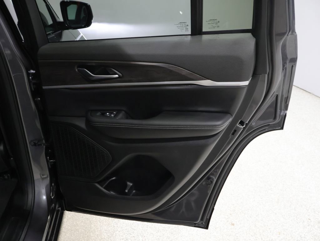 Certified 2025 Jeep Grand Cherokee Limited image 21