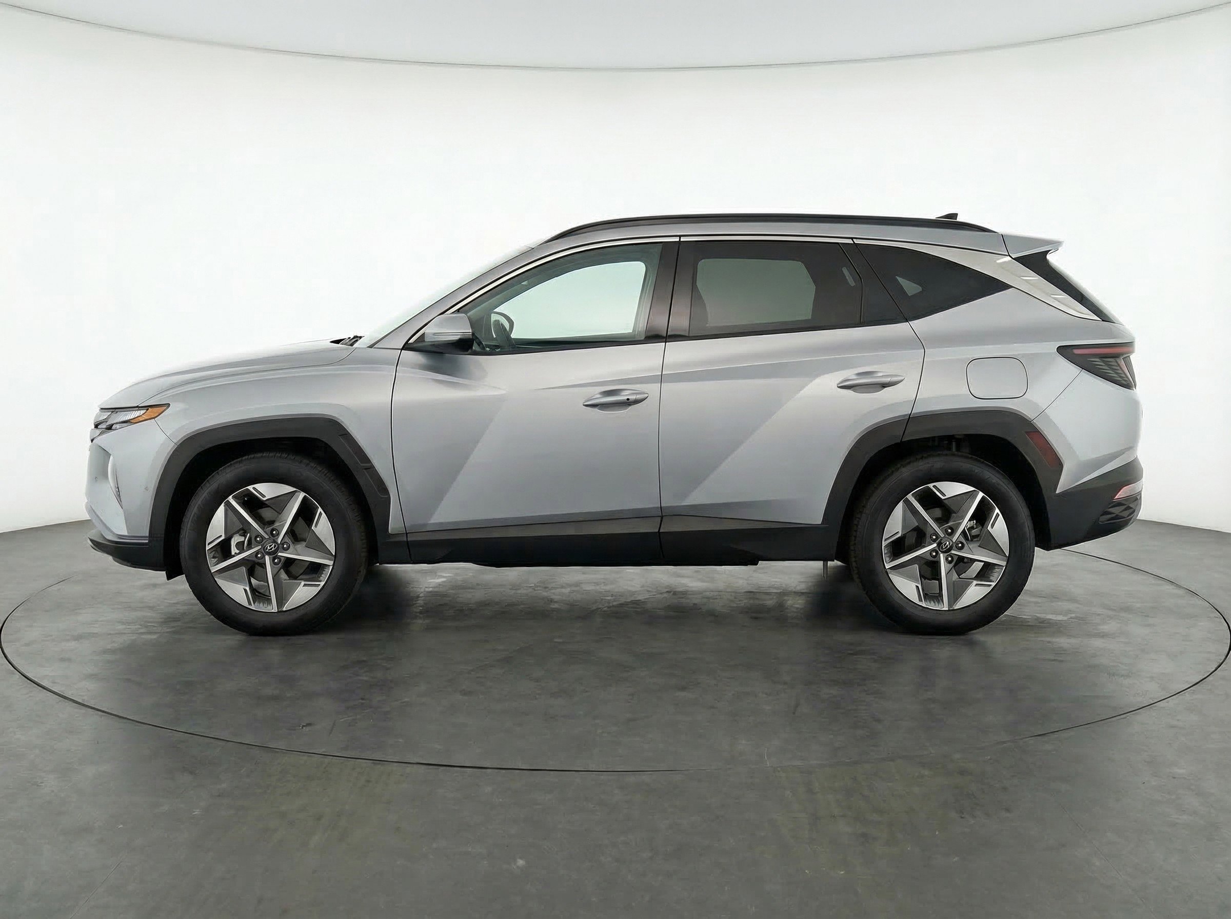 Used 2025 Hyundai Tucson SEL AWD/4WD image 5