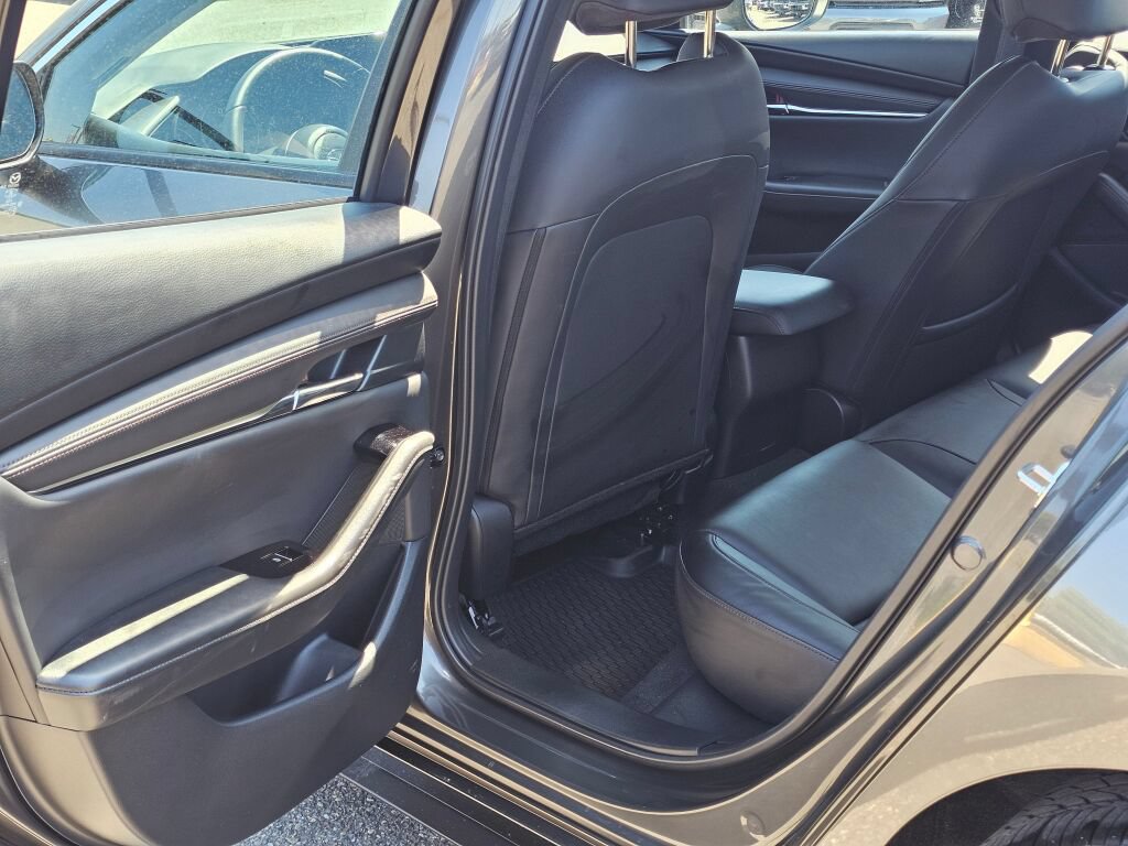 Used 2025 MAZDA MAZDA3 s FWD image 15