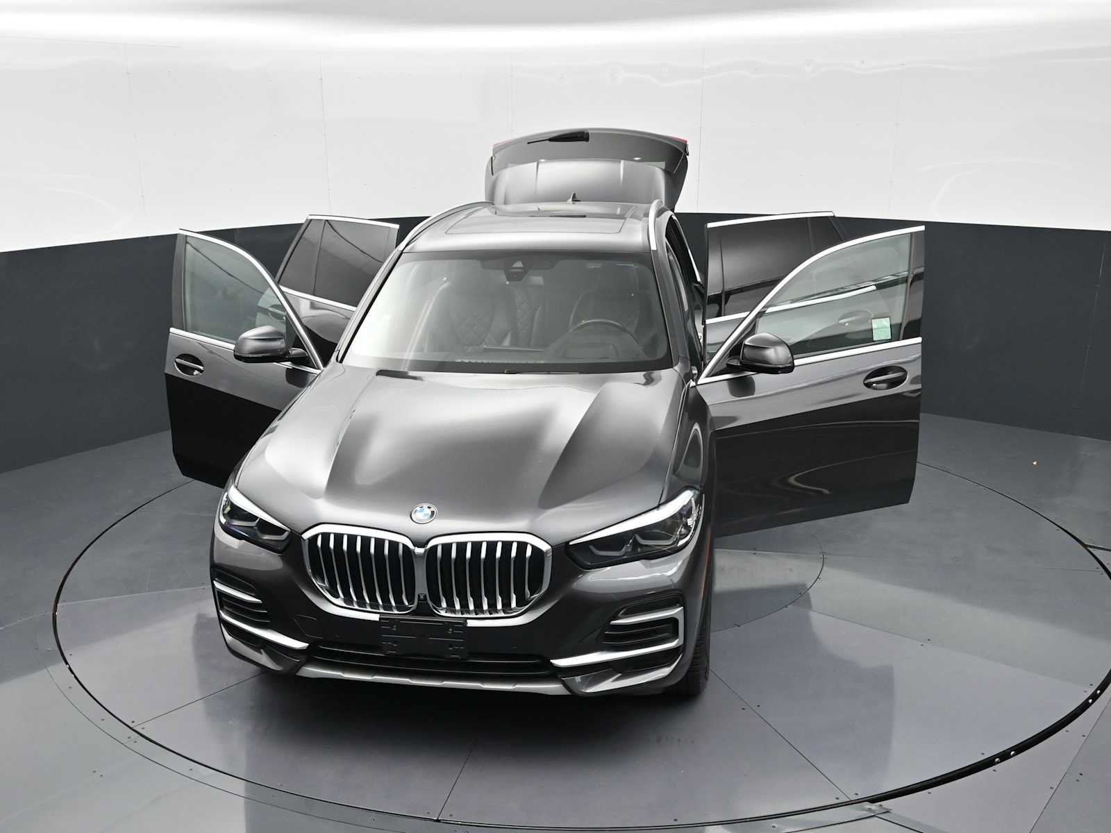 Used 2023 BMW X5 xDrive40i AWD/4WD image 33