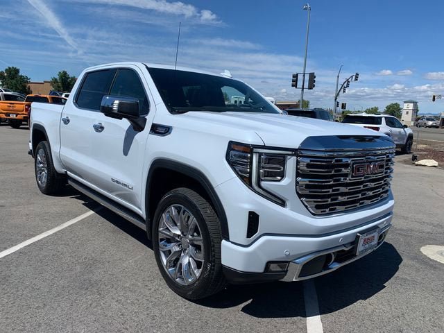 New 2026 GMC Sierra 1500 Denali w/ Denali Reserve Package AWD/4WD image 3