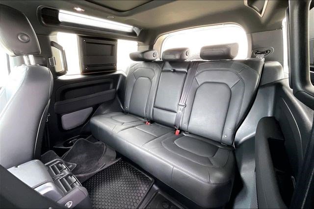 Certified 2023 Land Rover Defender 90 S image 31