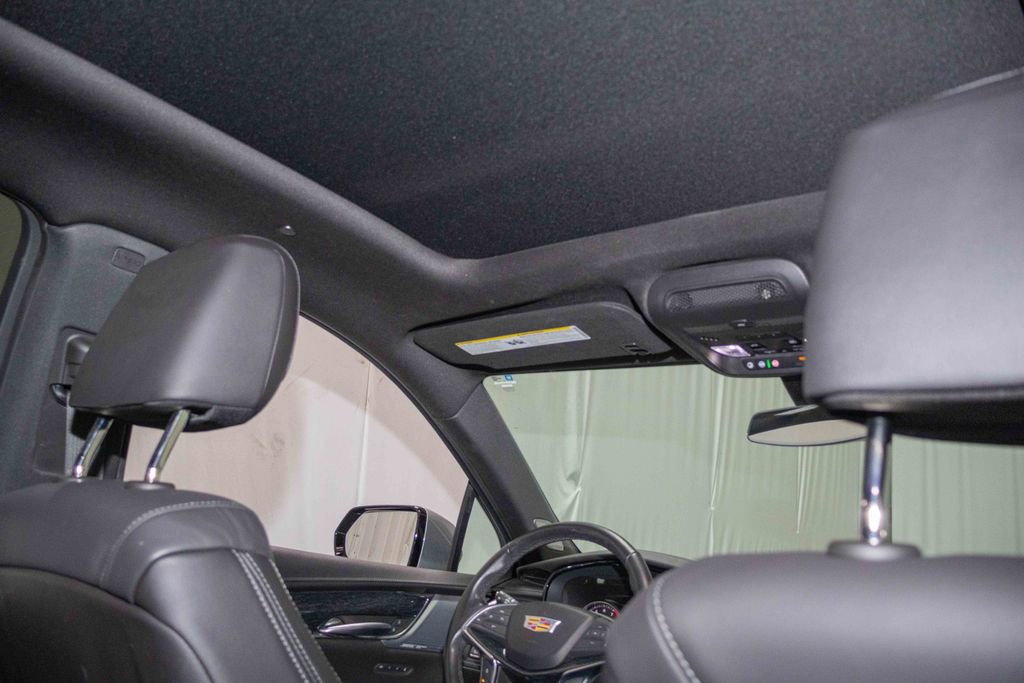 Used 2023 Cadillac XT5 Premium Luxury image 14