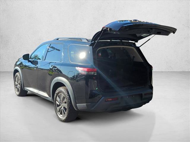 Used 2024 Nissan Pathfinder SV FWD image 10