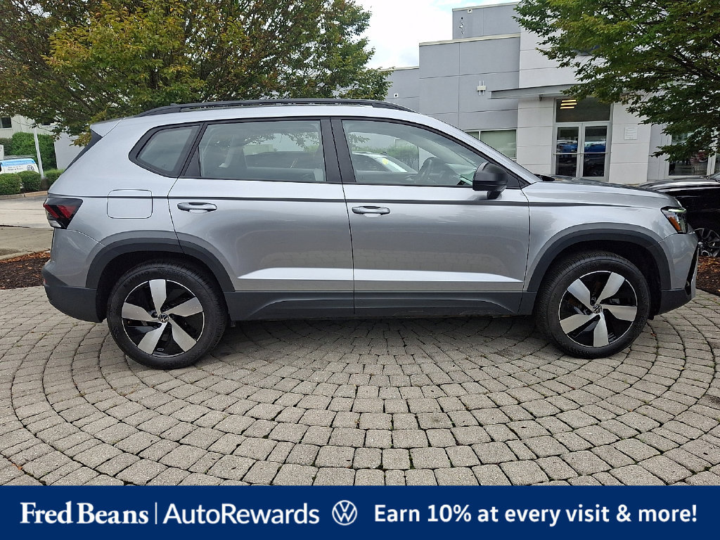 Used 2026 Volkswagen Taos S AWD/4WD image 9