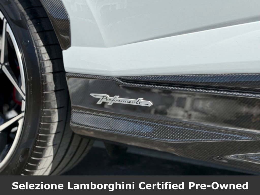 Used 2024 Lamborghini Urus Performante AWD/4WD image 19