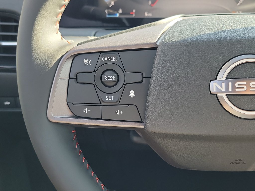 New 2027 Nissan Sentra SR w/ Floor Mat Package FWD image 6