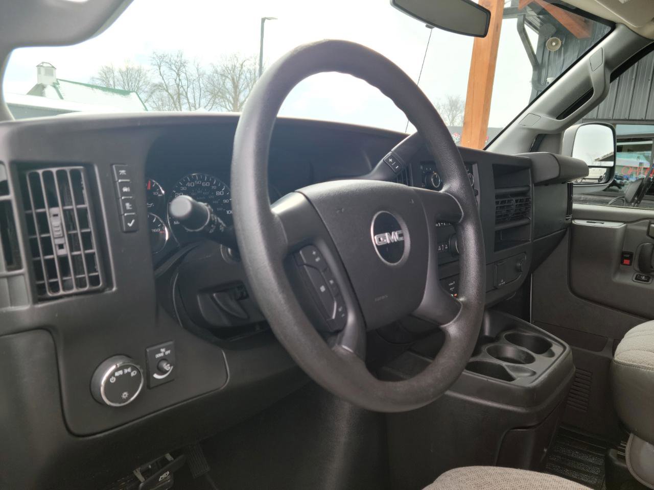 Used 2016 GMC Savana 2500 LS RWD image 7