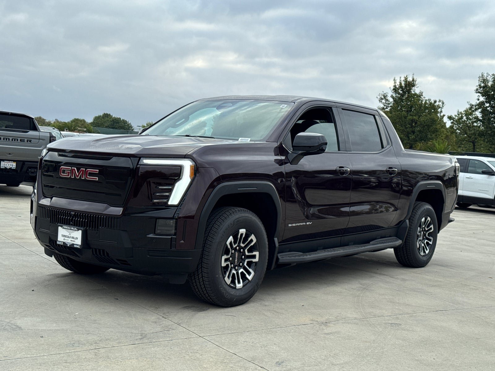 Used 2026 GMC Sierra EV Elevation AWD/4WD image 4