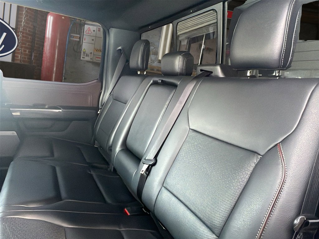 Used 2021 Ford F150 Lariat w/ Equipment Group 502A High image 11