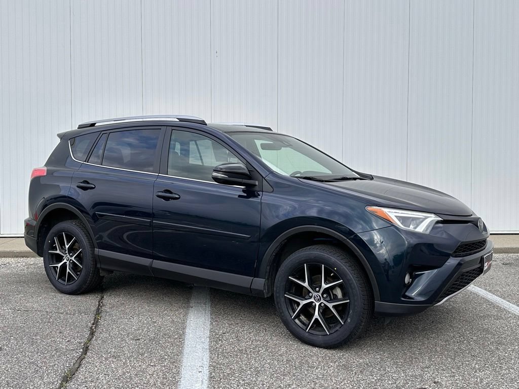 Used 2018 Toyota RAV4 SE w/ Power Extra Value Package AWD/4WD image 9