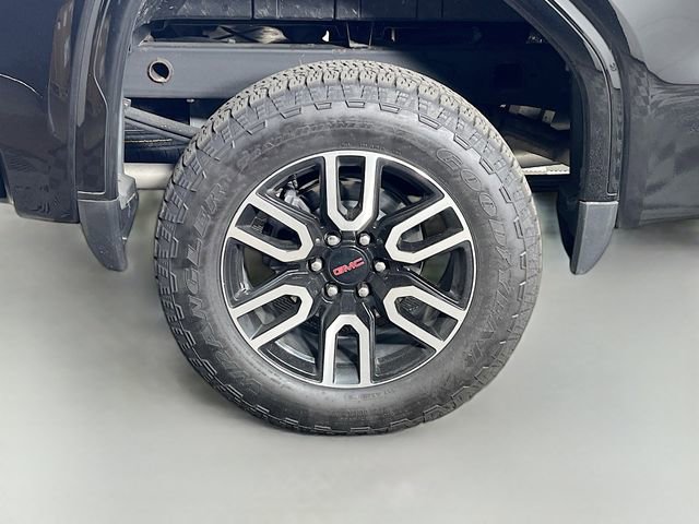 Used 2025 GMC Sierra 1500 AT4 w/ AT4 Premium Package AWD/4WD image 40