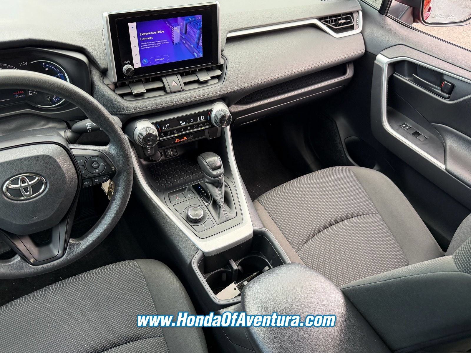 Used 2024 Toyota RAV4 LE AWD/4WD image 17