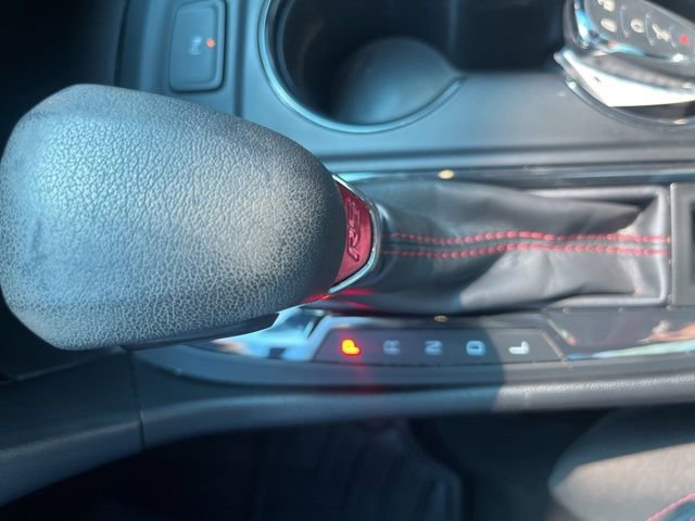 Used 2022 Chevrolet Equinox RS FWD image 16