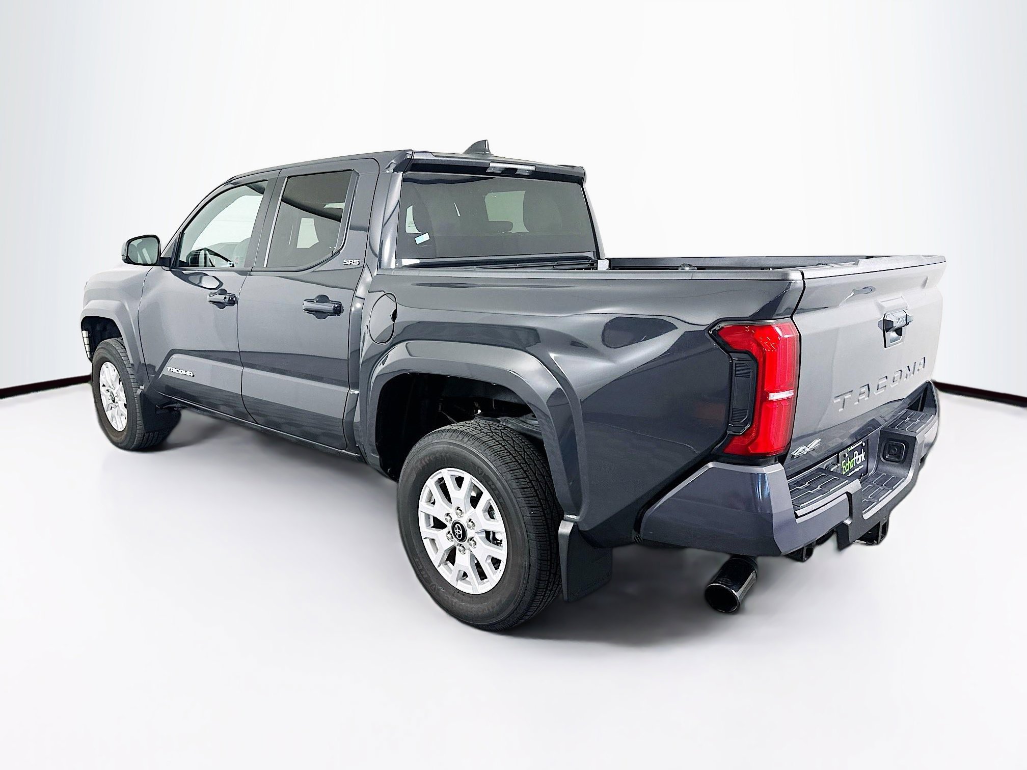 Used 2025 Toyota Tacoma SR5 image 5