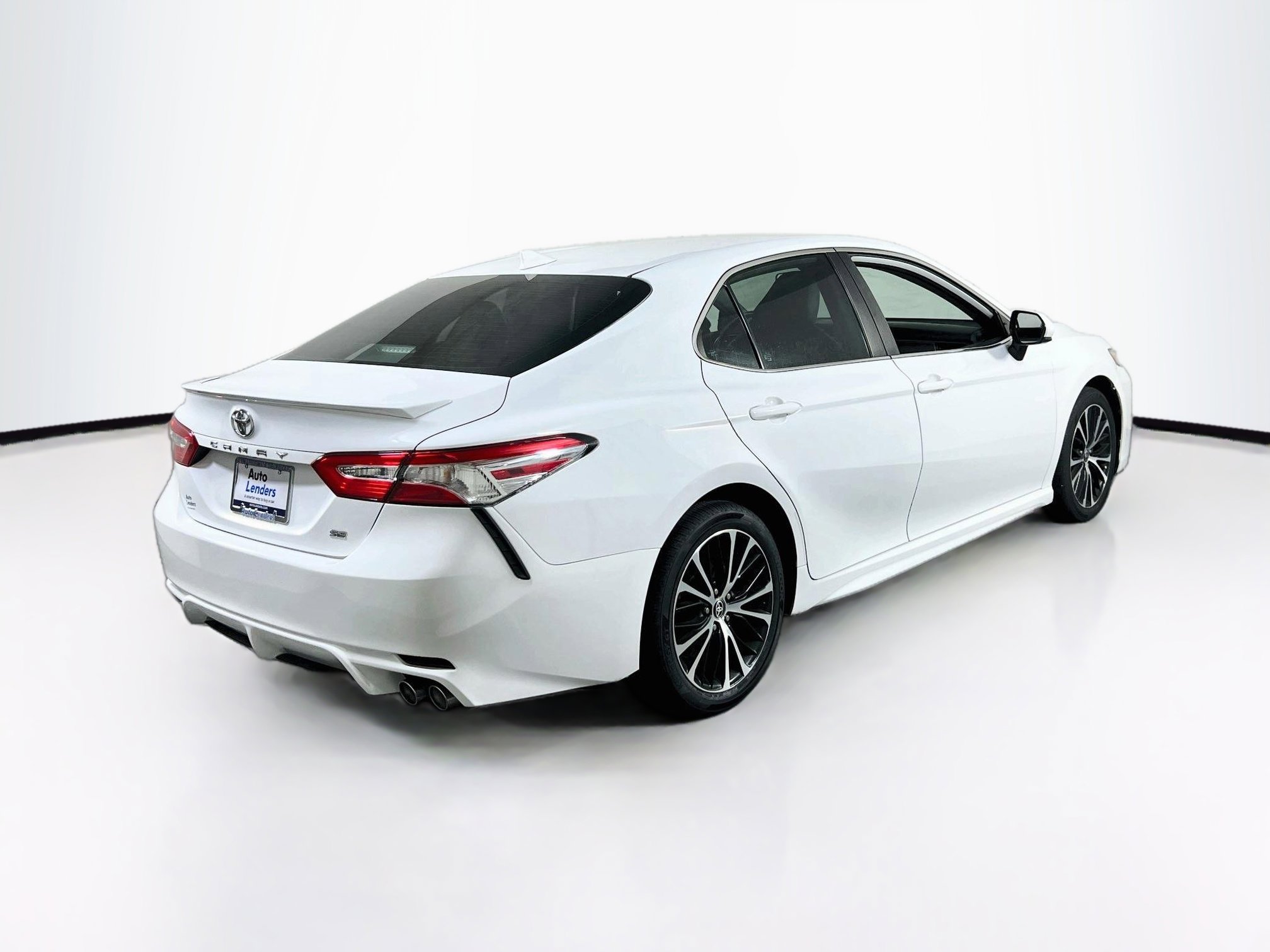 Used 2020 Toyota Camry SE image 5