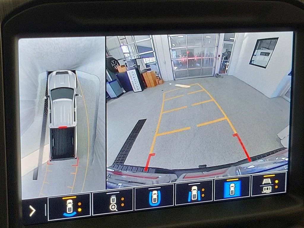 Certified 2022 GMC Sierra 2500 Denali w/ Denali Black Diamond Edition image 14