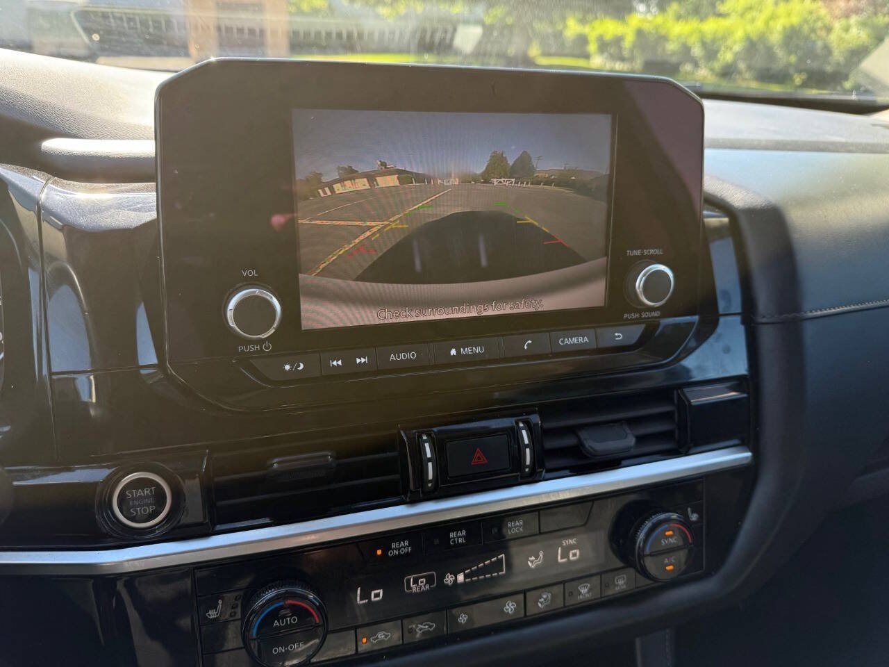 Used 2022 Nissan Pathfinder SV FWD image 13
