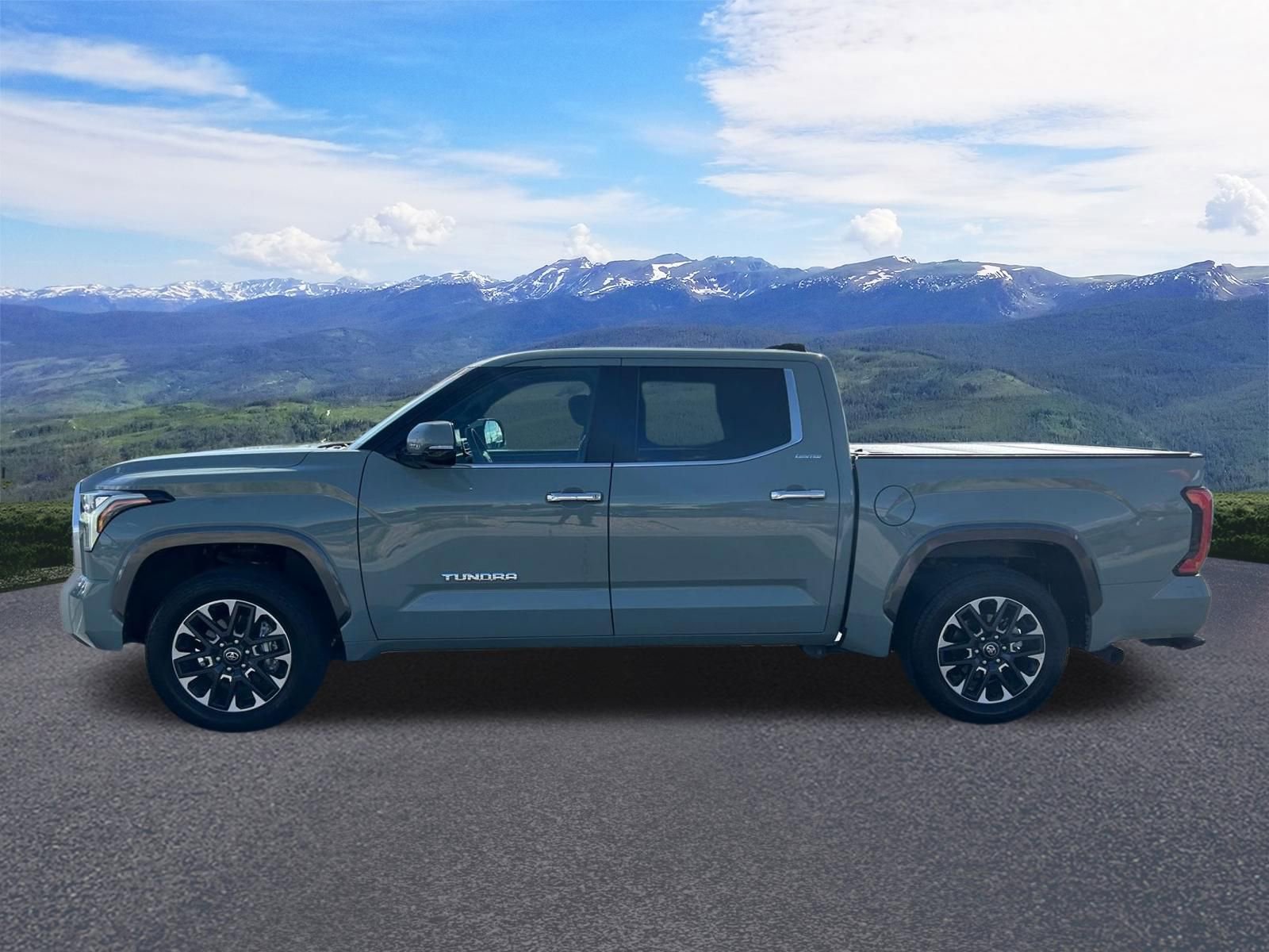 Used 2025 Toyota Tundra Limited image 2