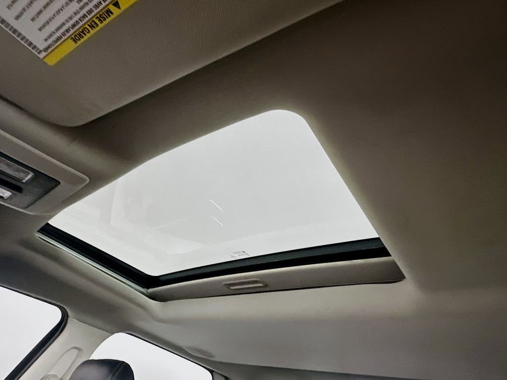 Used 2015 RAM 1500 Laramie w/ Convenience Group AWD/4WD image 18