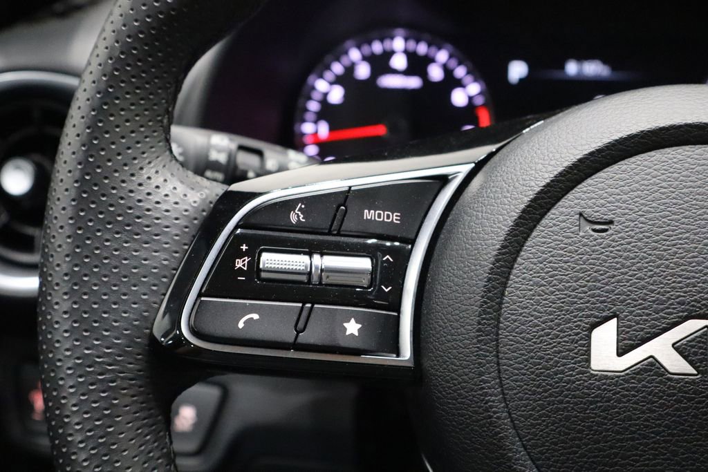 Used 2023 Kia Forte GT-Line image 23