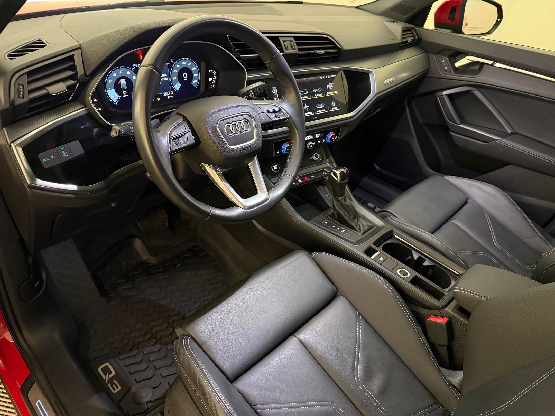 Certified 2023 Audi Q3 2.0T Premium w/ Black Optic Sport Package AWD/4WD image 4