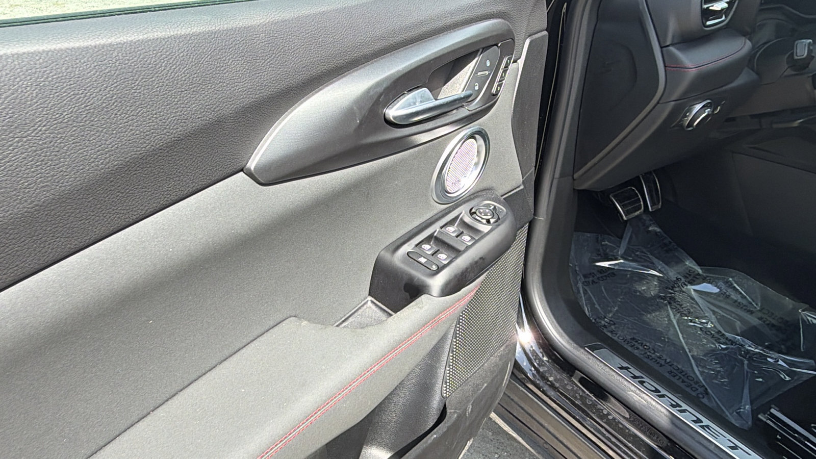 Used 2025 Dodge Hornet R/T w/ R/T Plus Package image 15