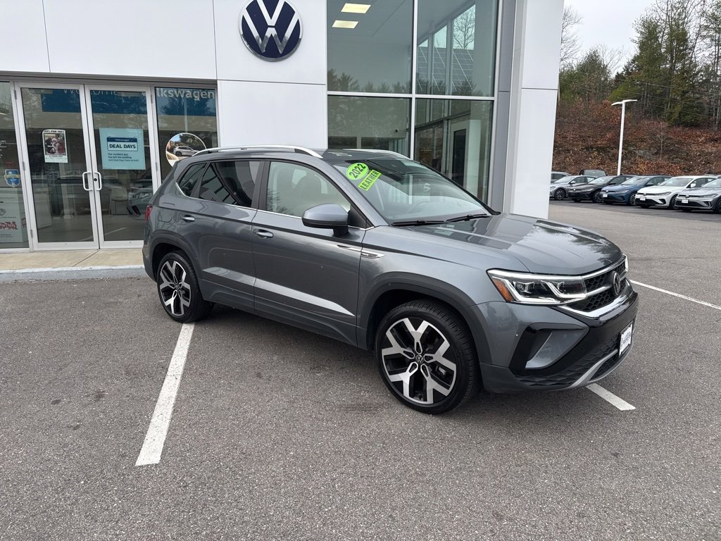 Used 2022 Volkswagen Taos SEL w/ Panoramic Sunroof Package image 13