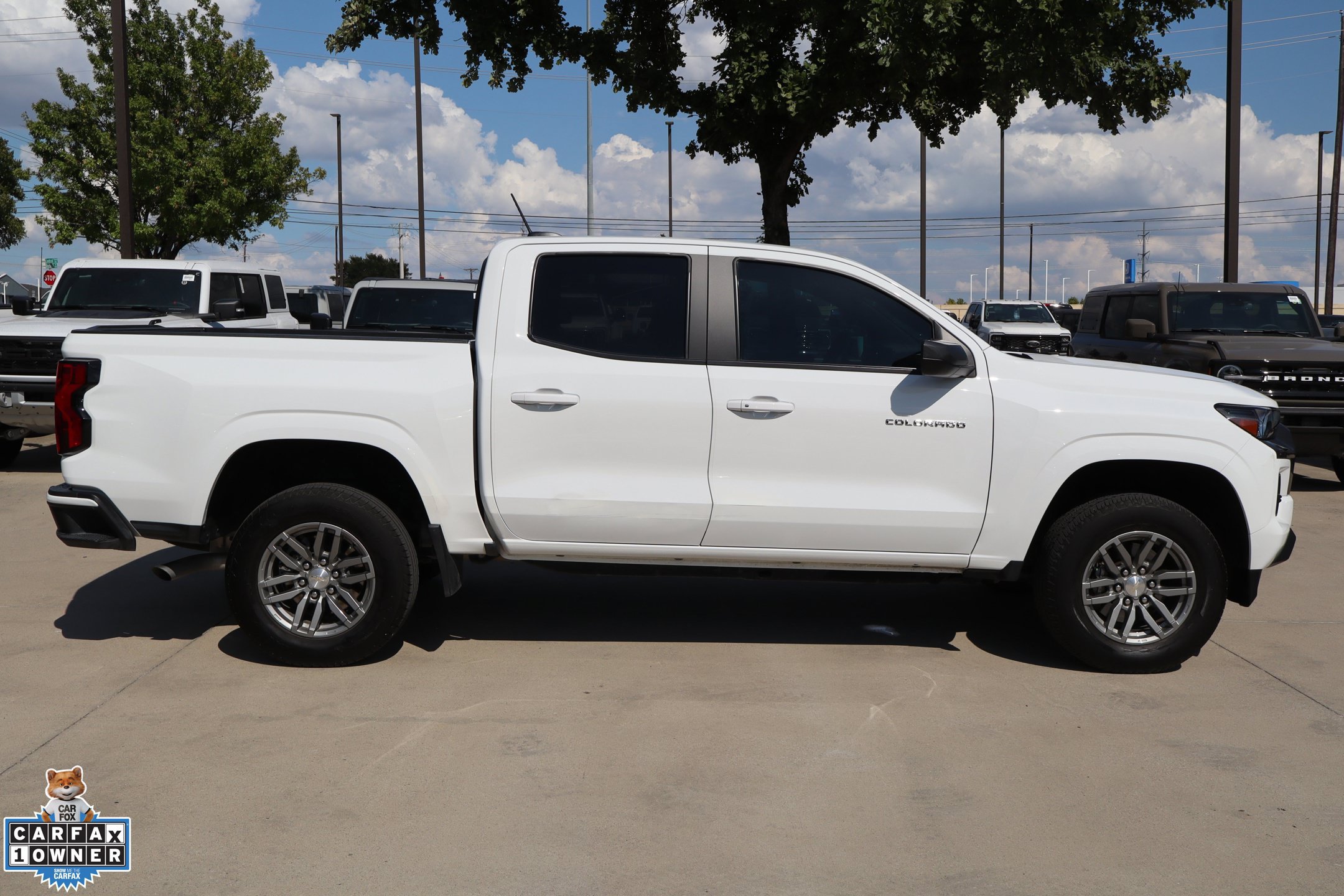 Used 2023 Chevrolet Colorado LT w/ LT Convenience Package II RWD image 2