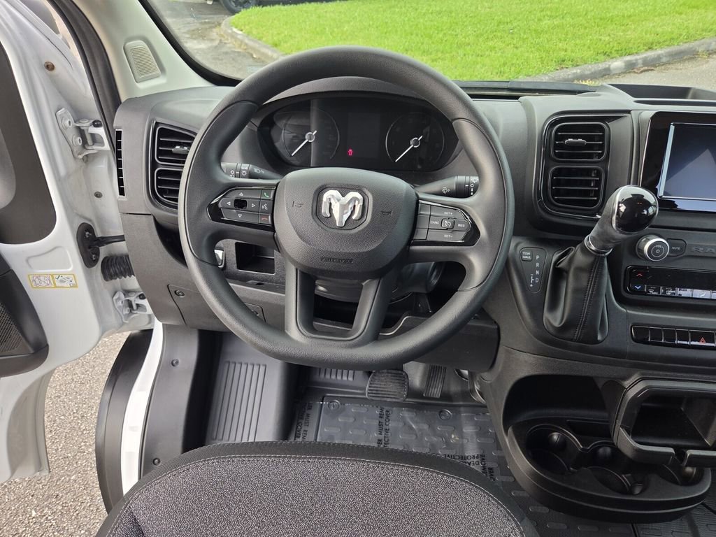Used 2023 RAM ProMaster 2500 w/ Convenience Group FWD image 31
