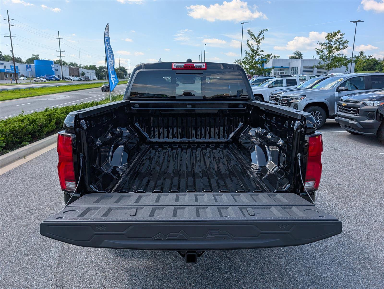 New 2025 Chevrolet Colorado Z71 w/ Z71 Convenience Package 2 image 9